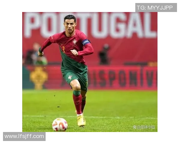 年底出生的足球明星们的辉煌成就与传奇故事揭秘