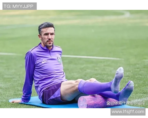 菲律宾23岁足球明星崭露头角引发全球关注成就与挑战并存 菲律宾23岁足球明星崭露头角引发全球关注成就与挑战并存