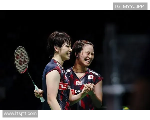 赛后复盘:西安羽毛球队与北京羽毛球队速度对决的精彩瞬间与战术分析 赛后复盘:西安羽毛球队与北京羽毛球队速度对决的精彩瞬间与战术分析