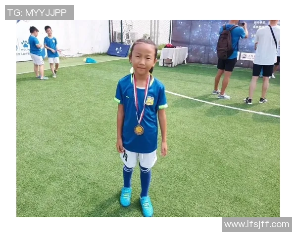 追逐梦想的脚步做真正的足球明星从这里开始 追逐梦想的脚步做真正的足球明星从这里开始