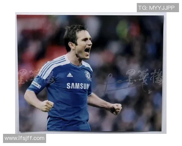 足球明星毛笔画艺术之美展现运动与文化的完美结合 足球明星毛笔画艺术之美展现运动与文化的完美结合